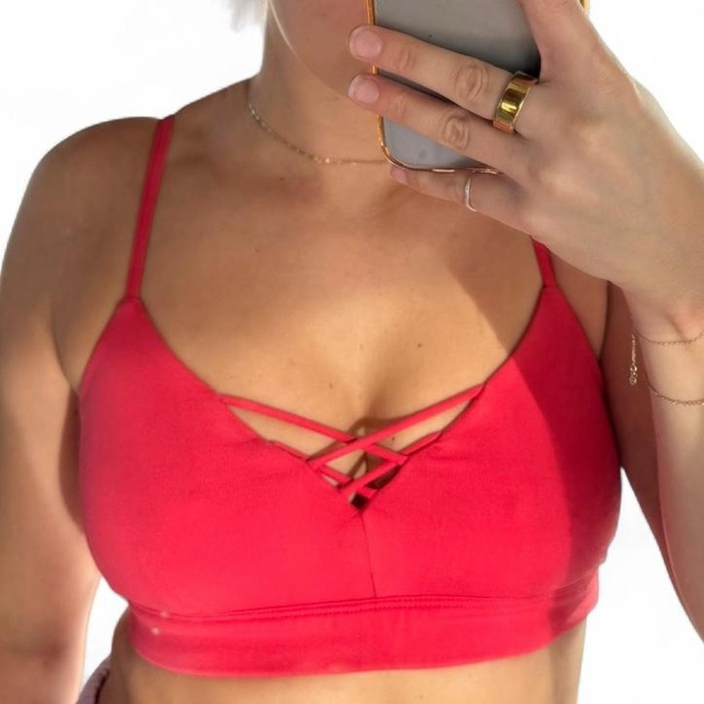 ALO Yoga Interlace Bra Vibrant Red Cross-Front Bralette XS Small